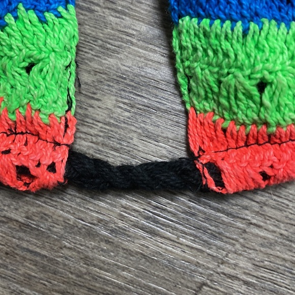 Dolls Kill Club Exx Crochet knit rainbow bikini top wth black lining M - Picture 7 of 11